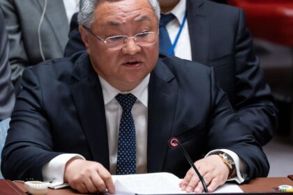 china-pede-cessar-fogo-imediato-no-ira-e-fim-do-uso-da-forca