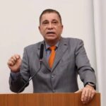em-meio-a-muitas-especulacoes,-amastha-aguarda-para-conversar-com-prefeito-eduardo-siqueira