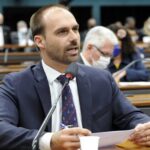 eduardo-aumenta-ilicitos-apos-tornozeleira-em-bolsonaro,-diz-alexandre-de-moraes