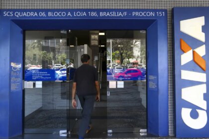 caixa-paga-bolsa-familia-a-beneficiarios-com-nis-de-final-2