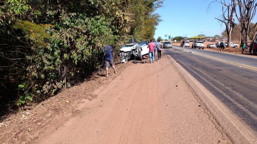 acidente-entre-carreta-e-carro-deixa-seis-mortos-na-br-153,-diz-prf