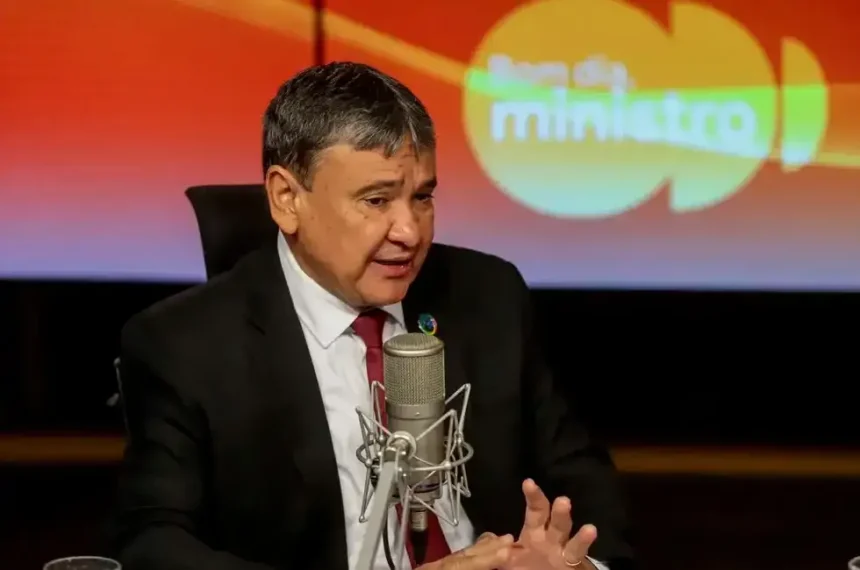 tarifaco-pode-desequilibrar-mercado-interno-no-brasil,-alerta-ministro-da-assistencia-social