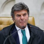 fux-diverge,-mas-primeira-turma-confirma-tornozeleira-para-bolsonaro
