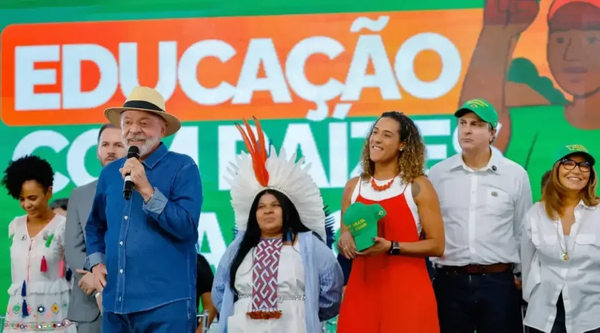 lula-mantem-disposicao-para-o-dialogo,-mas-critica-recusa-de-trump