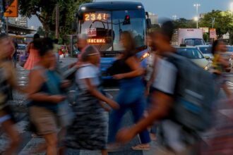 ibge-vai-ajustar-dados-passados-de-desemprego;-entenda-o-porque