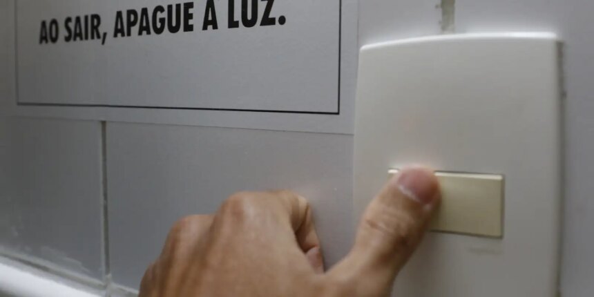 conta-de-luz-terabandeira-tarifaria-vermelha-patamar-2-em-agosto
