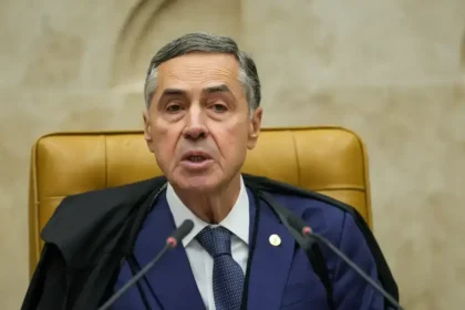 barroso-diz-que-atuacao-de-moraes-evitou-grave-erosao-democratica