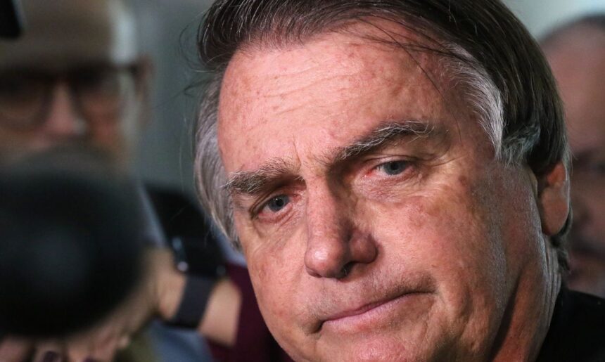 ministro-alexandre-de-moraes-decreta-prisao-domiciliar-de-bolsonaro