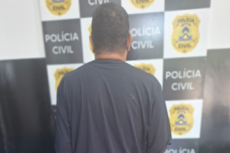 homem-e-preso-em-flagrante-suspeito-de-encontrar-cartao-bancario-e-fazer-compras