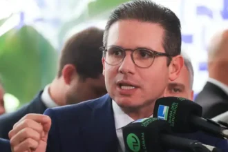 hugo-motta-envia-a-corregedoria-pedido-de-afastamento-de-15-deputados-apos-motim-na-camara