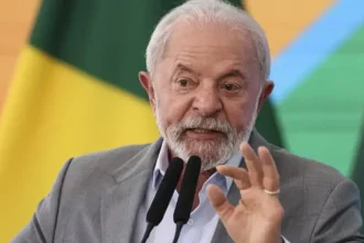 lula-finaliza-plano-aos-setores-afetados-por-tarifaco-de-trump
