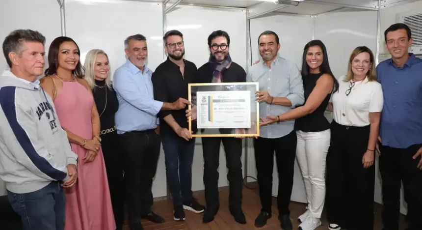 padre-fabio-de-melo-recebe-titulo-de-cidadao-tocantinense-em-festa-do-senhor-do-bonfim